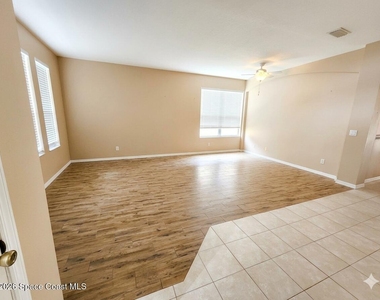 3050 Purple Martin Lane - Photo Thumbnail 25