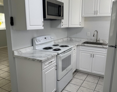 4480 Gray Avenue - Photo Thumbnail 5