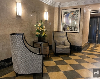 West 79 Street - Photo Thumbnail 6