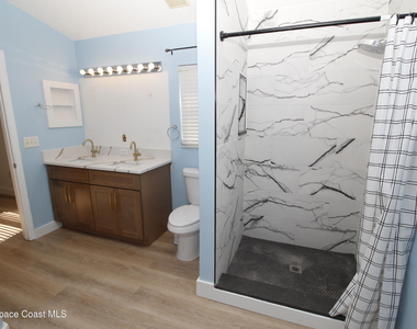 2440 Bridgeport Circle - Photo Thumbnail 13