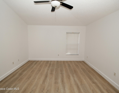 2440 Bridgeport Circle - Photo Thumbnail 9