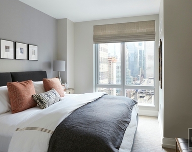 10th Avenue - Photo Thumbnail 3