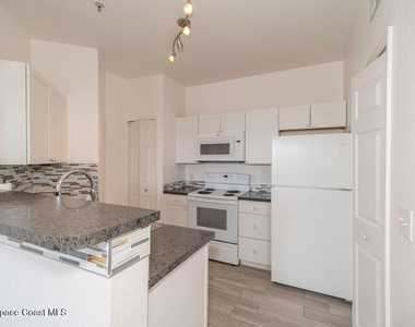 1776 Sophias Drive - Photo Thumbnail 5