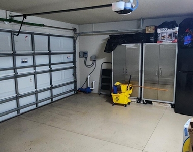 1247 Donegal Drive - Photo Thumbnail 25
