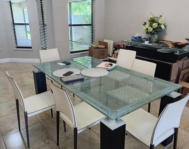 1247 Donegal Drive - Photo Thumbnail 27