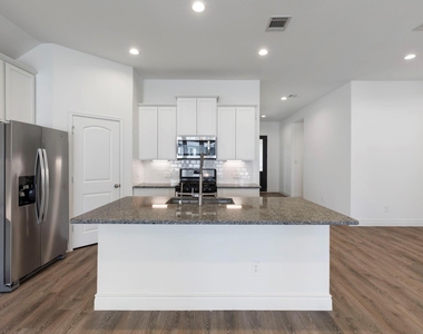 1144 Purple Orchid Street - Photo Thumbnail 19