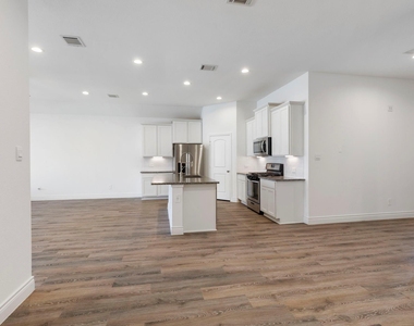 1144 Purple Orchid Street - Photo Thumbnail 14