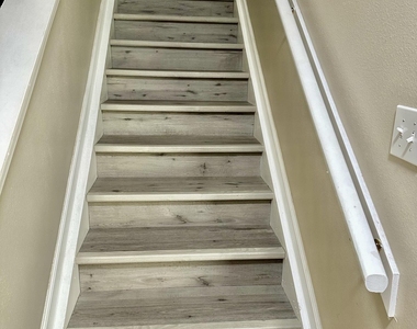 4066 Meander Place - Photo Thumbnail 7