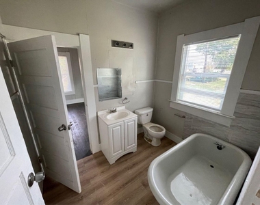 724 Orange Avenue - Photo Thumbnail 6