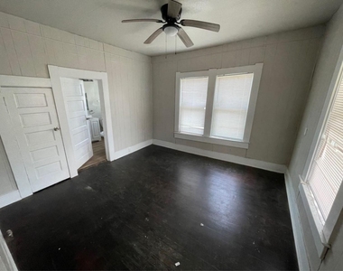 724 Orange Avenue - Photo Thumbnail 3