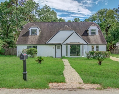 550 Brandon Road - Photo Thumbnail 1
