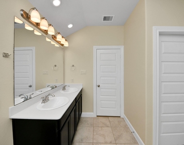 24654 Greenwood Bay Drive - Photo Thumbnail 15
