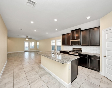 24654 Greenwood Bay Drive - Photo Thumbnail 11