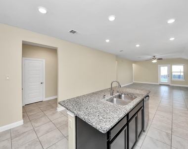 24654 Greenwood Bay Drive - Photo Thumbnail 10