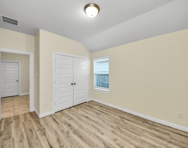 24654 Greenwood Bay Drive - Photo Thumbnail 22