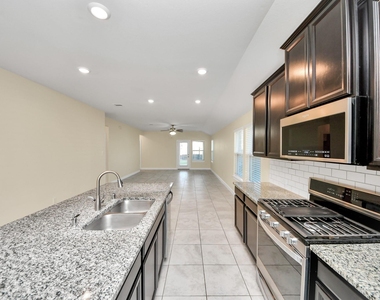 24654 Greenwood Bay Drive - Photo Thumbnail 6