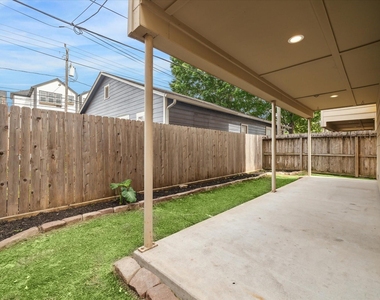 1105 W 21st Street - Photo Thumbnail 22
