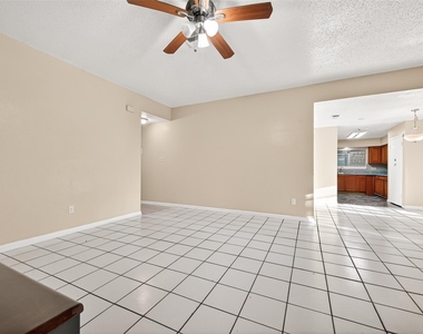 7422 Cortes Drive - Photo Thumbnail 7
