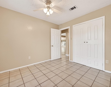 7422 Cortes Drive - Photo Thumbnail 23