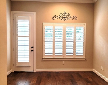 1508 Fowler Street - Photo Thumbnail 7