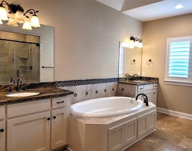 1508 Fowler Street - Photo Thumbnail 28