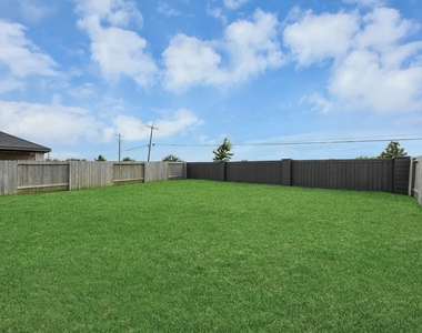 3521 Rockefeller Road - Photo Thumbnail 6