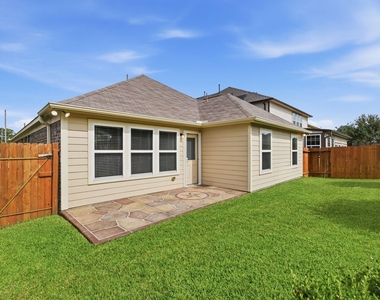 15002 Miller Meadows Lane - Photo Thumbnail 32