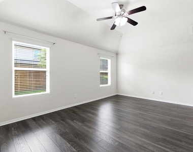 15002 Miller Meadows Lane - Photo Thumbnail 20