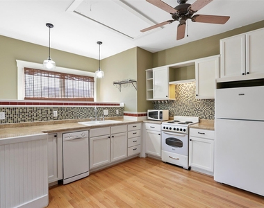 1227 Harvard Street - Photo Thumbnail 2