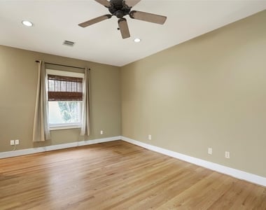 1227 Harvard Street - Photo Thumbnail 3