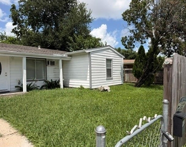 5103 Willow Glen Drive - Photo Thumbnail 2