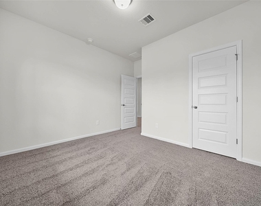 16478 Branchers Drive - Photo Thumbnail 21