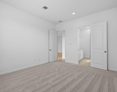 2720 Grove Crest Drive - Photo Thumbnail 17