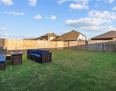 5218 Sage Hills Drive - Photo Thumbnail 37