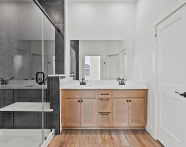 5218 Sage Hills Drive - Photo Thumbnail 22