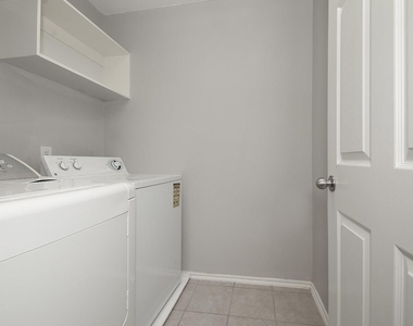 247 W Stedhill Loop - Photo Thumbnail 13