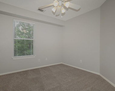 247 W Stedhill Loop - Photo Thumbnail 11