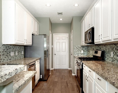 247 W Stedhill Loop - Photo Thumbnail 7