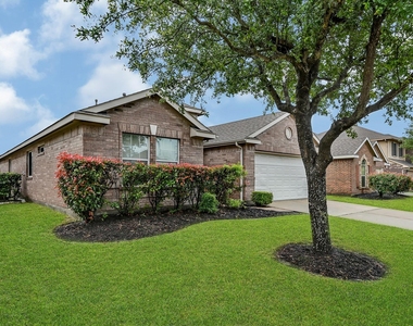 15710 Bannowsky Lane - Photo Thumbnail 1
