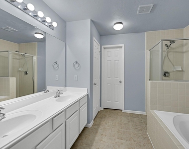 15710 Bannowsky Lane - Photo Thumbnail 15