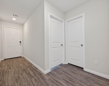 72 County Road 51028 - Photo Thumbnail 6