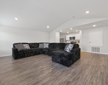 72 County Road 51028 - Photo Thumbnail 1