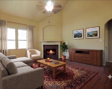 5102 Heatherdawn Ct - Photo Thumbnail 2
