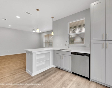 10133 Danielson Grove Drive - Photo Thumbnail 3