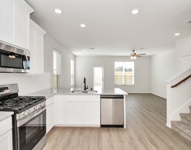 1534 Revolution Way - Photo Thumbnail 21