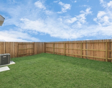 1534 Revolution Way - Photo Thumbnail 8