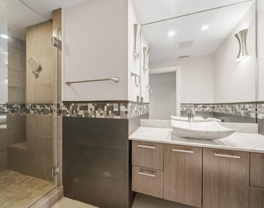 5100 San Felipe Street - Photo Thumbnail 9