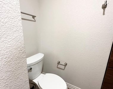 8935 Gaylord Street - Photo Thumbnail 11