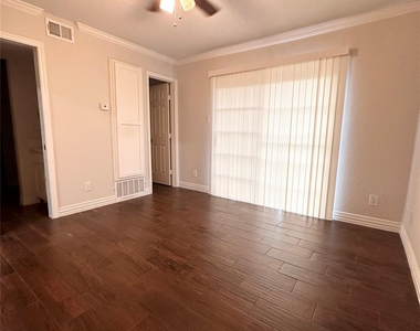 8935 Gaylord Street - Photo Thumbnail 9