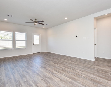 5723 Fresh View Court - Photo Thumbnail 11